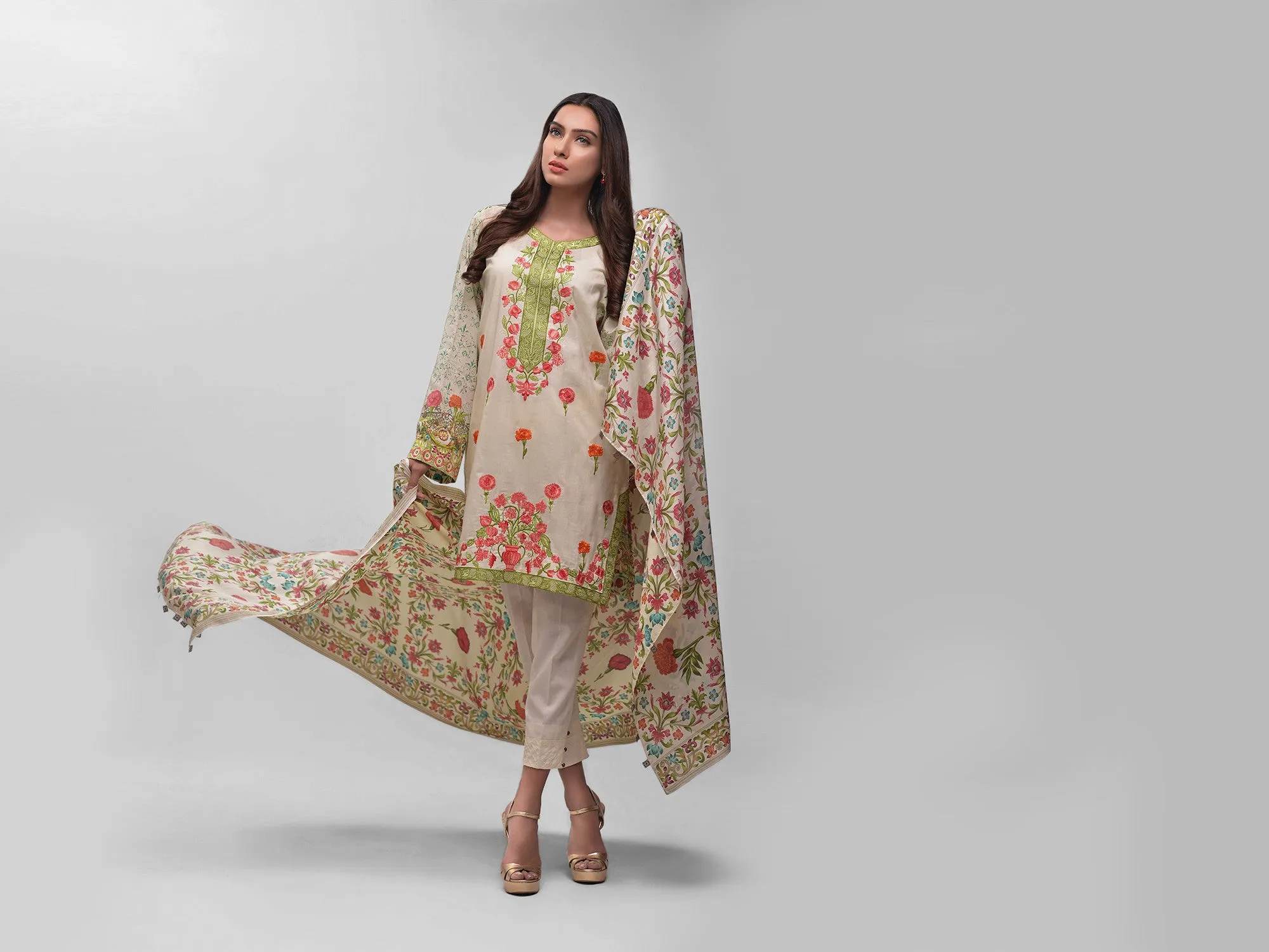 AUJ Lawn Collection 2016 Vol 1 – Design 3