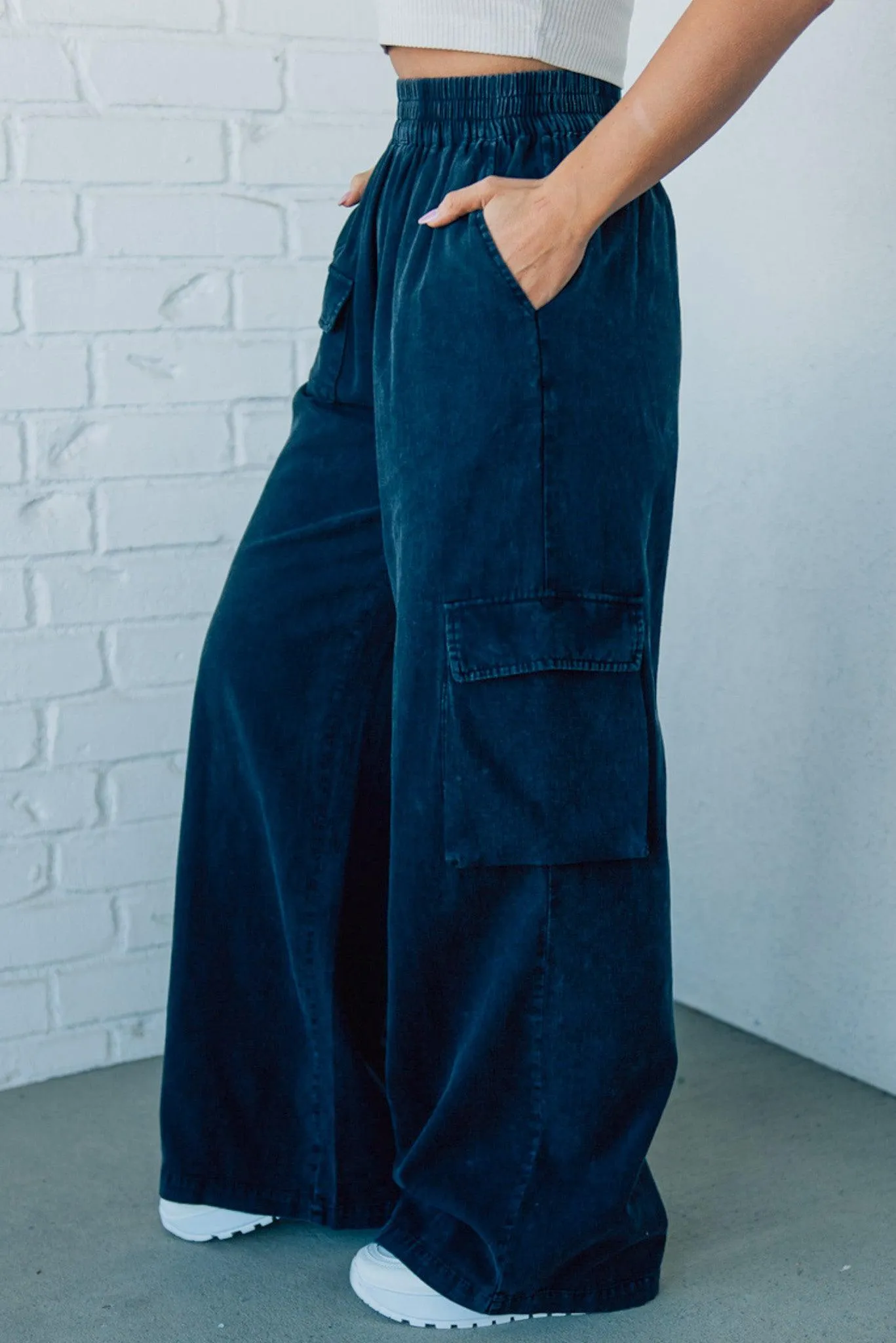 Ivy Wide Leg Cargo Pants