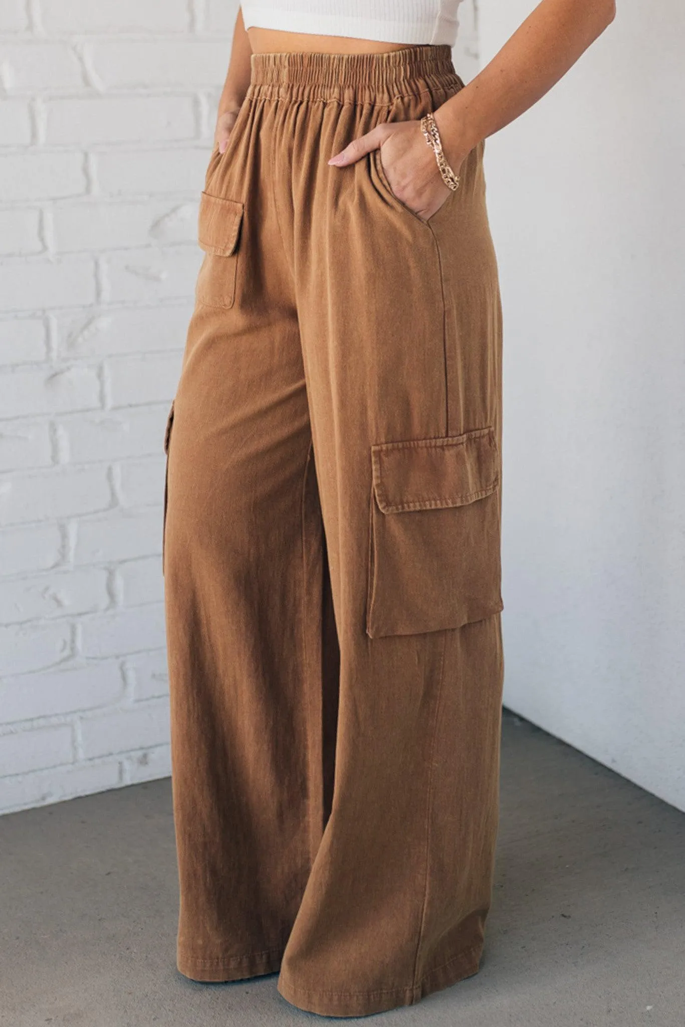 Ivy Wide Leg Cargo Pants