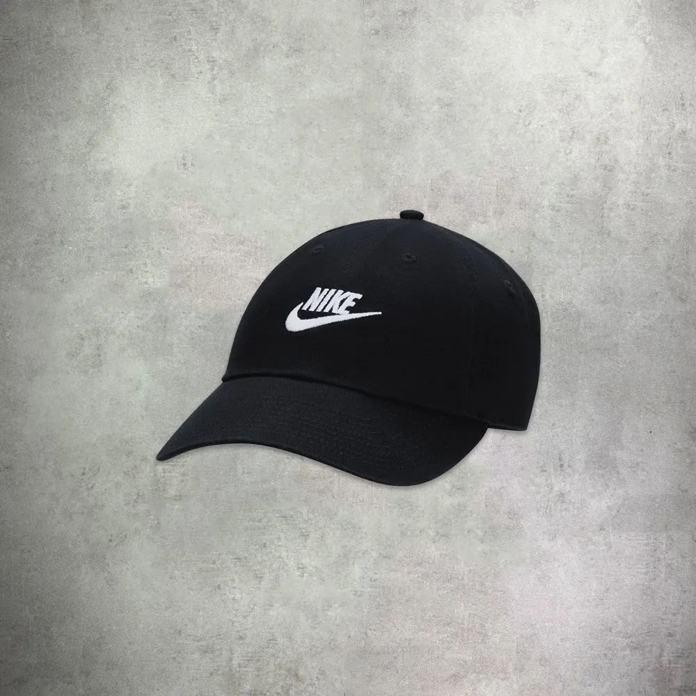 Nike Club Cap Black/White