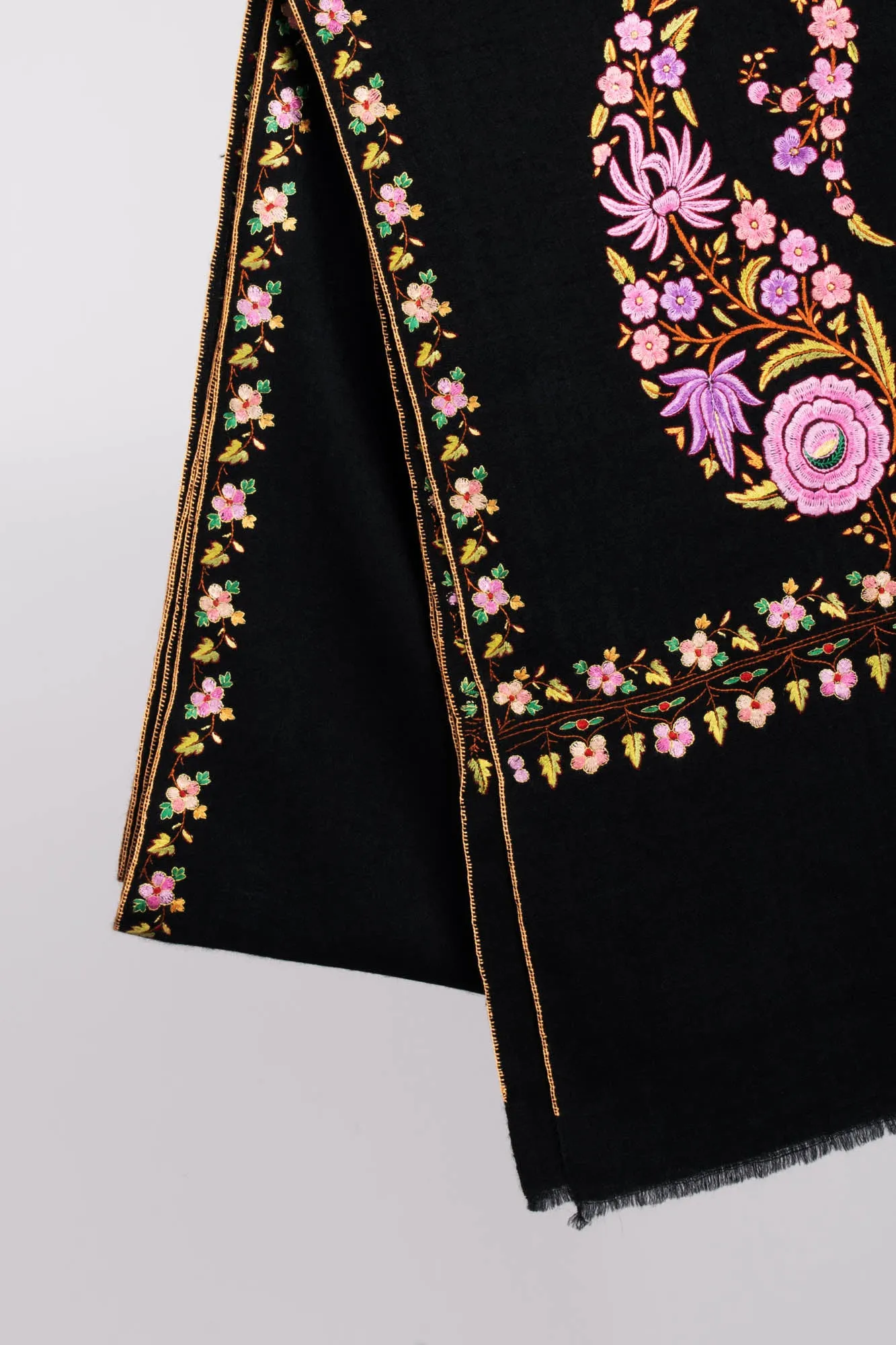 Royal Paisley Black Kashmiri Pashmina Shawl - CORONADO