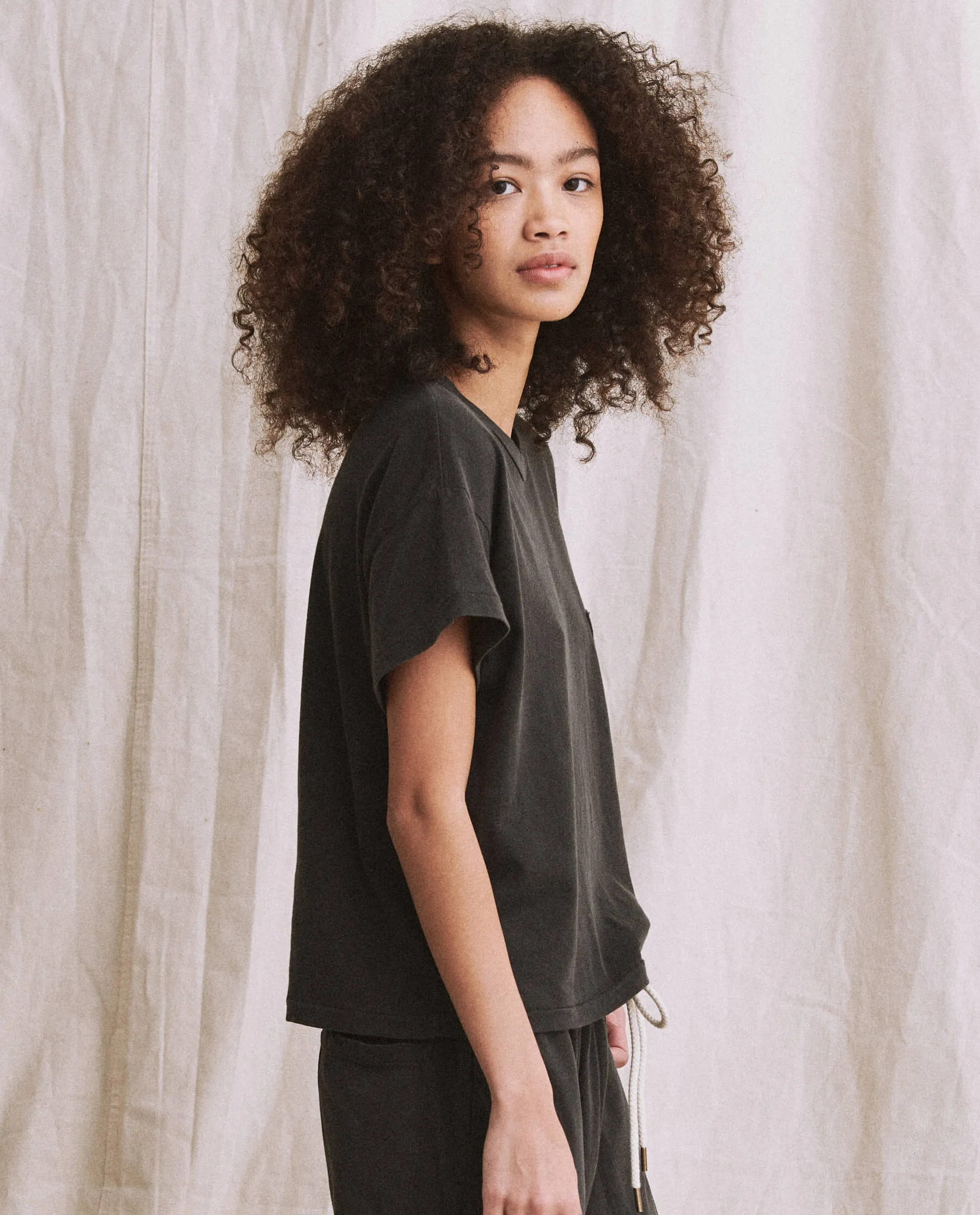 The Great - The Pocket Tee in Washed Black