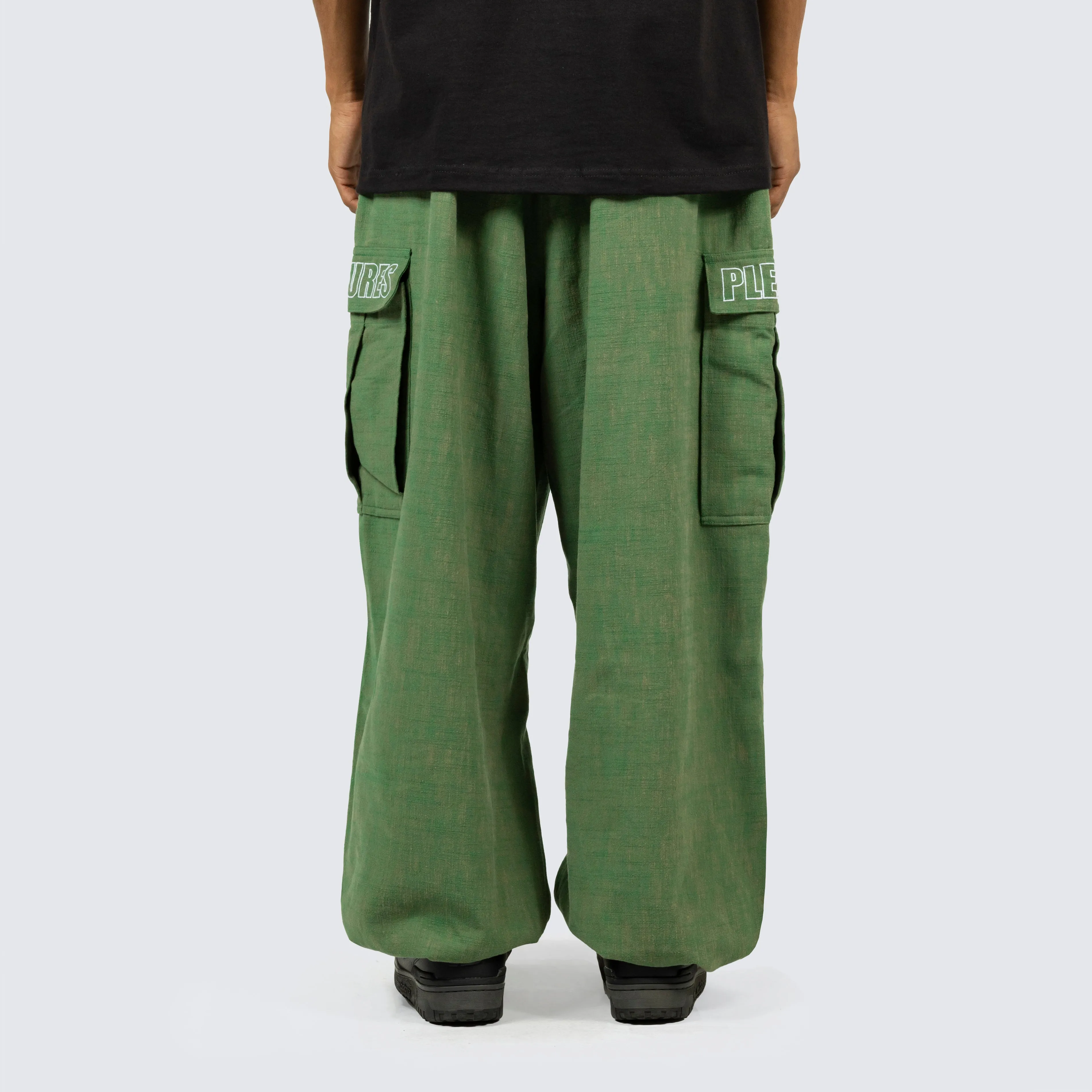 VISITOR WIDE FIT CARGO PANTS