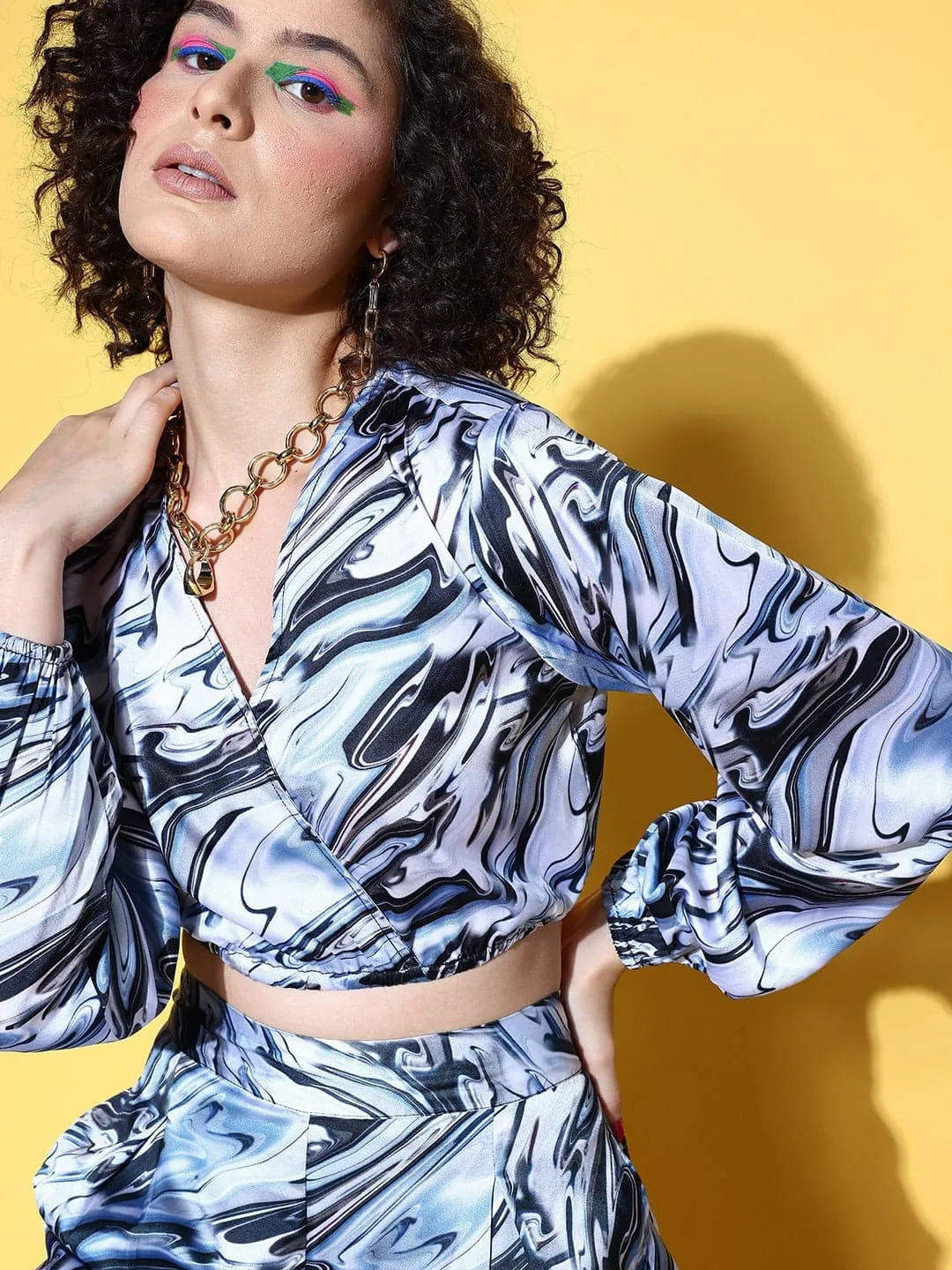 Women Blue & Black Satin Marble Crop Top With Pants